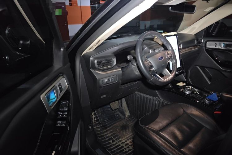 Used Ford Explorer 2020 EcoBoost 285 4x4 Titanium Edition 6 Seats Driver Seat