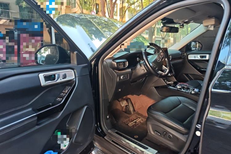 Used Ford Explorer 2020 EcoBoost 285 4x4 Titanium Edition 7-Seater Driver Seat