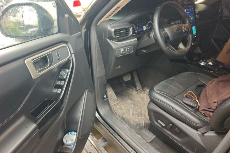Used Ford Explorer 2020 EcoBoost 285 Rear-Drive Trend Edition 7-Seater Driver Seat