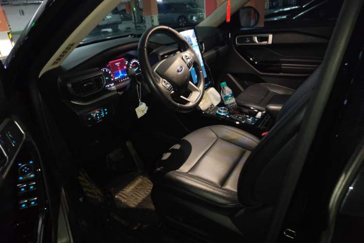 Used Ford Explorer 2020 EcoBoost 285 4x4 Trend Edition 7-Seater Driver Seat