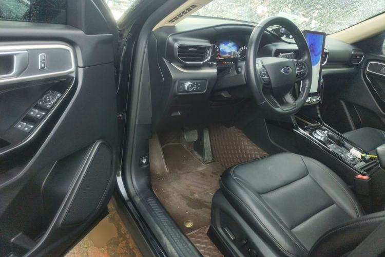 Used Ford Explorer 2020 EcoBoost 285 4x4 Trend Edition 7-Seater Driver Seat