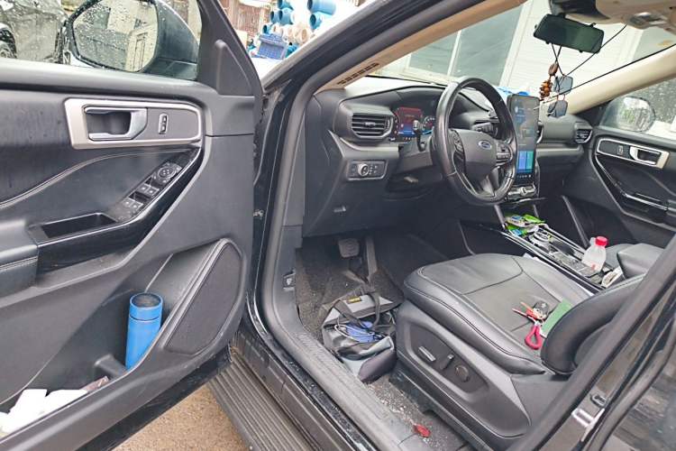 Used Ford Explorer 2020 EcoBoost 285 Rear-Drive Trend Edition 7-Seater Driver Seat