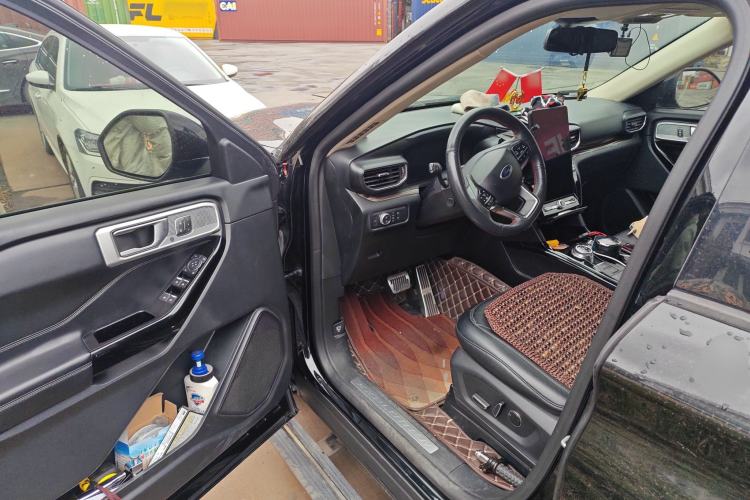 Used Ford Explorer 2020 EcoBoost 285 4x4 Titanium Edition 7-Seater Driver Seat