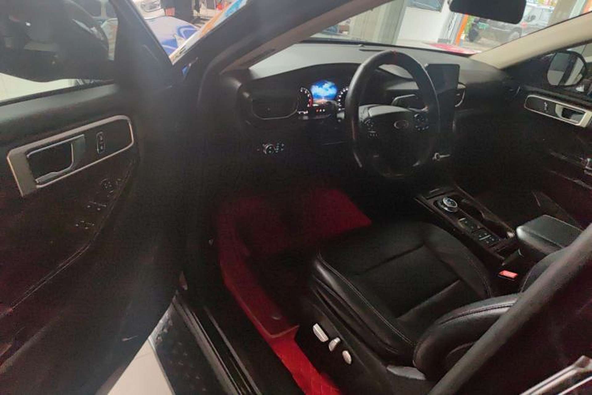 Used Ford Explorer 2020 EcoBoost 285 Rear-Drive Trend Edition 7-Seater Driver Seat