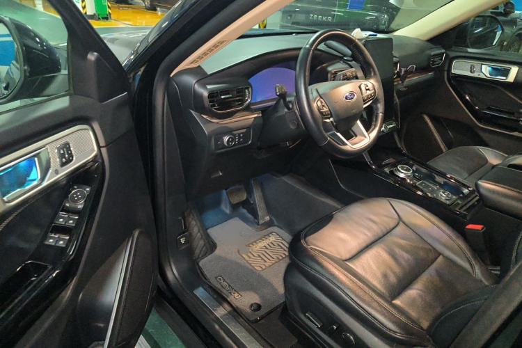 Used Ford Explorer 2020 EcoBoost 285 4x4 Titanium Edition 6 Seats Driver Seat