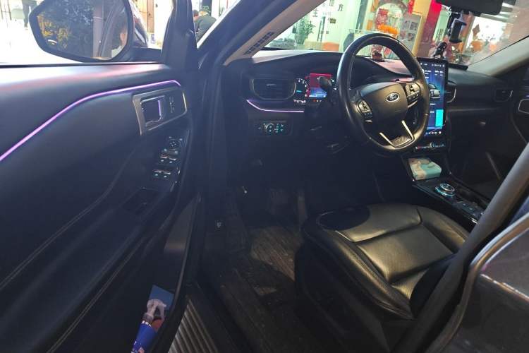 Used Ford Explorer 2020 EcoBoost 285 Four-Wheel Drive Trend Edition 6 Seats Driver Seat