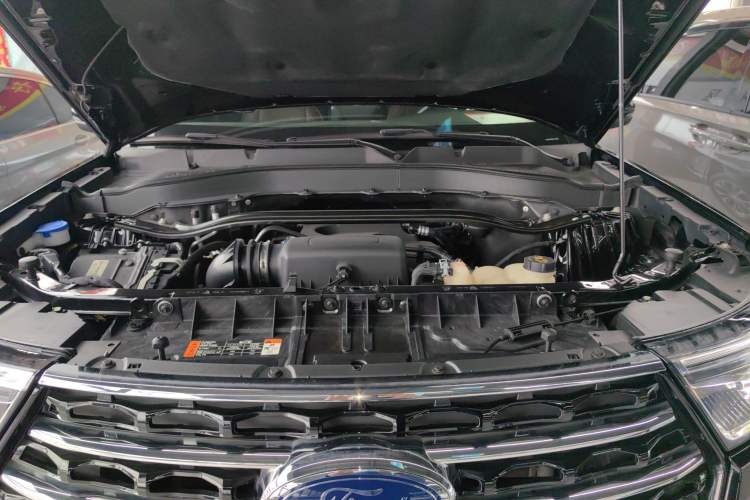 Used Ford Explorer 2020 EcoBoost 285 4x4 Trend Edition 7-Seater Engine Bay