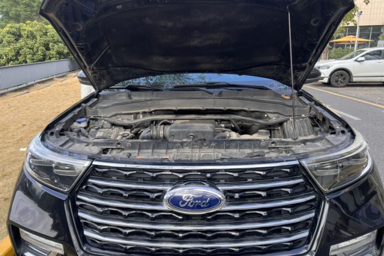 Used Ford Explorer 2020 EcoBoost 285 Four-Wheel Drive Trend Edition 6 Seats Engine Bay