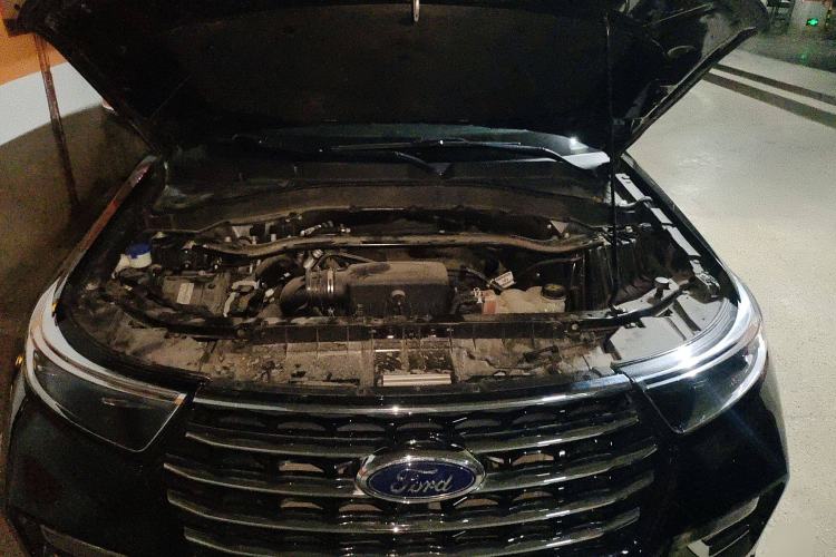 Used Ford Explorer 2020 EcoBoost 285 Rear-Drive Trend Edition 7-Seater Engine Bay