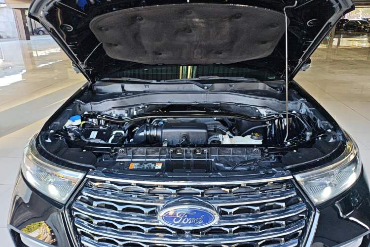 Used Ford Explorer 2020 EcoBoost 285 Four-Wheel Drive Trend Edition 6 Seats Engine Bay