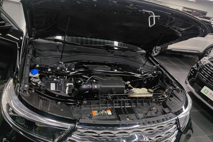Used Ford Explorer 2020 EcoBoost 285 4x4 Titanium Edition 7-Seater Engine Bay