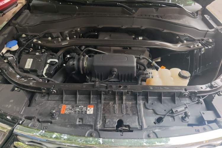 Used Ford Explorer 2020 EcoBoost 285 4x4 Titanium Edition 7-Seater Engine Bay