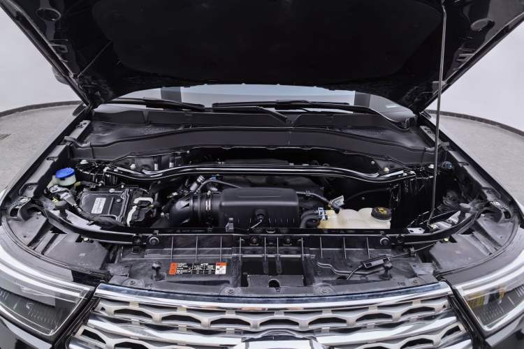 Used Ford Explorer 2020 EcoBoost 285 4x4 Titanium Edition 6 Seats Engine Bay