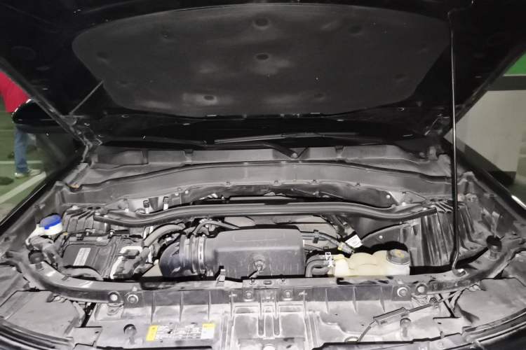 Used Ford Explorer 2020 EcoBoost 285 4x4 Sport Edition ST-LINE 6-Seater Engine Bay