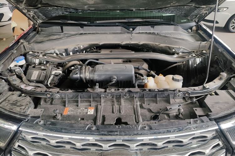 Used Ford Explorer 2020 EcoBoost 285 4x4 Titanium Edition 6 Seats Engine Bay