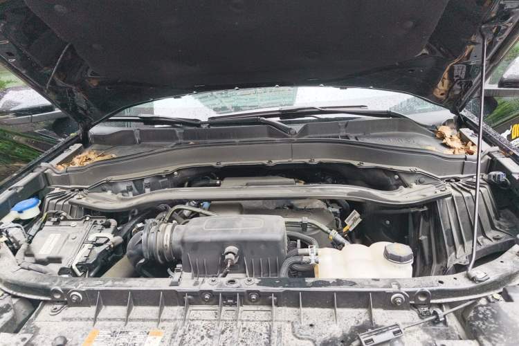 Used Ford Explorer 2020 EcoBoost 285 Four-Wheel Drive Trend Edition 6 Seats Engine Bay