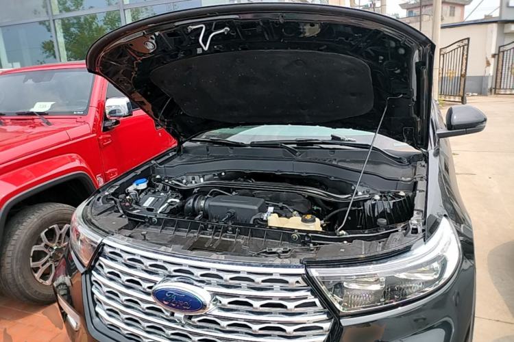 Used Ford Explorer 2020 EcoBoost 285 4x4 Titanium Edition 7-Seater Engine Bay