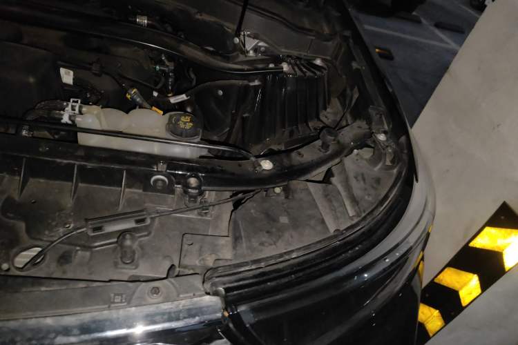 Used Ford Explorer 2020 EcoBoost 285 4x4 Trend Edition 7-Seater Engine Bay Left