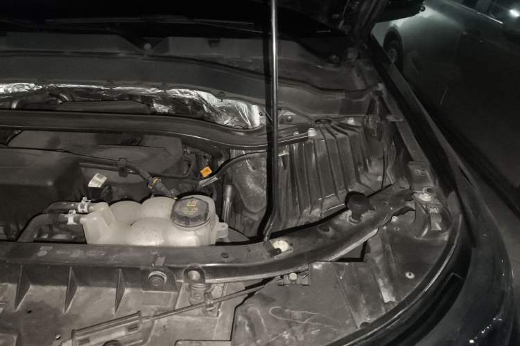 Used Ford Explorer 2020 EcoBoost 285 4x4 Titanium Edition 6 Seats Engine Bay Left