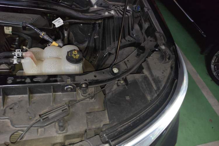 Used Ford Explorer 2020 EcoBoost 285 4x4 Trend Edition 7-Seater Engine Bay Left