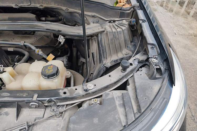 Used Ford Explorer 2020 EcoBoost 285 Rear-Drive Trend Edition 7-Seater Engine Bay Left