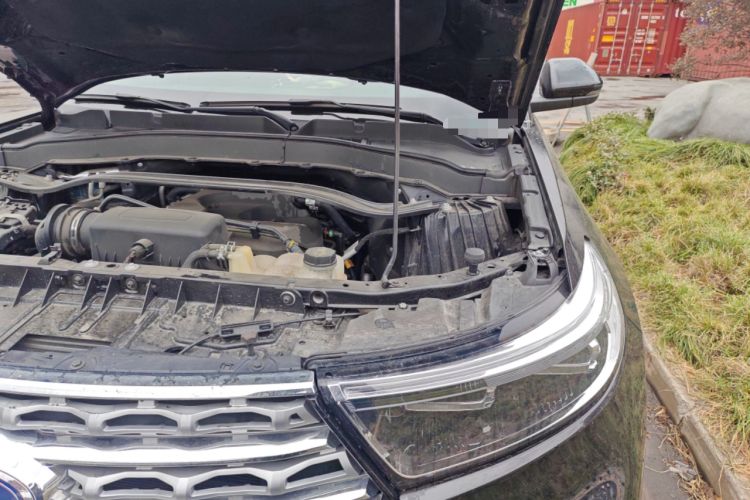 Used Ford Explorer 2020 EcoBoost 285 4x4 Titanium Edition 7-Seater Engine Bay Left