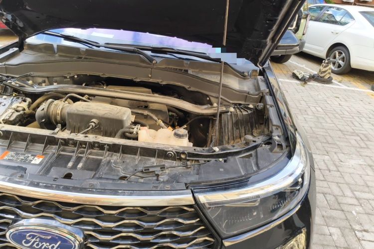 Used Ford Explorer 2020 EcoBoost 285 Four-Wheel Drive Sport Edition ST-LINE 7-Seater Engine Bay Left