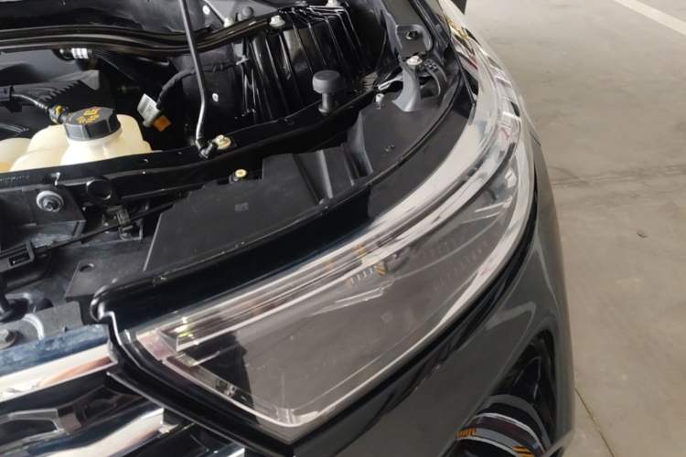 Used Ford Explorer 2020 EcoBoost 285 Rear-Drive Trend Edition 7-Seater Engine Bay Left