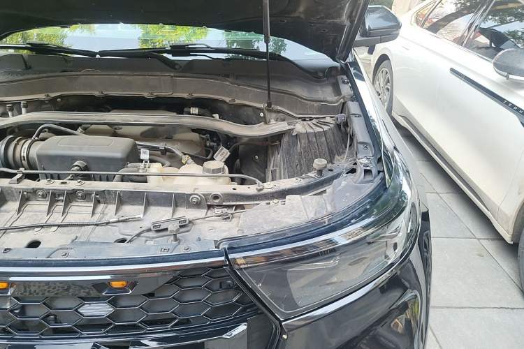 Used Ford Explorer 2020 EcoBoost 285 4x4 Trend Edition 7-Seater Engine Bay Left