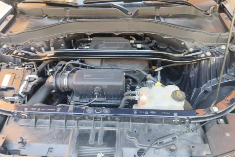 Used Ford Explorer 2020 EcoBoost 285 4x4 Titanium Edition 7-Seater Engine Bay
