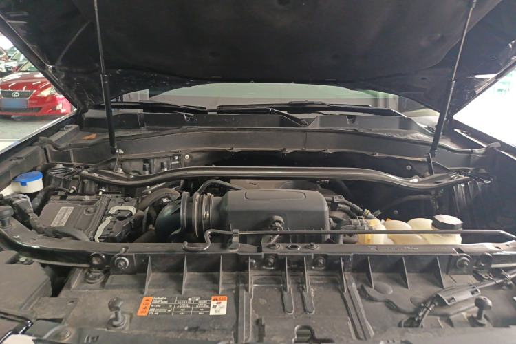 Used Ford Explorer 2020 EcoBoost 285 4x4 Trend Edition 7-Seater Engine Bay