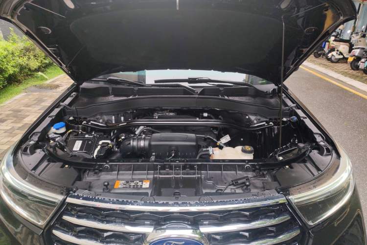Used Ford Explorer 2020 EcoBoost 285 Four-Wheel Drive Trend Edition 6 Seats Engine Bay