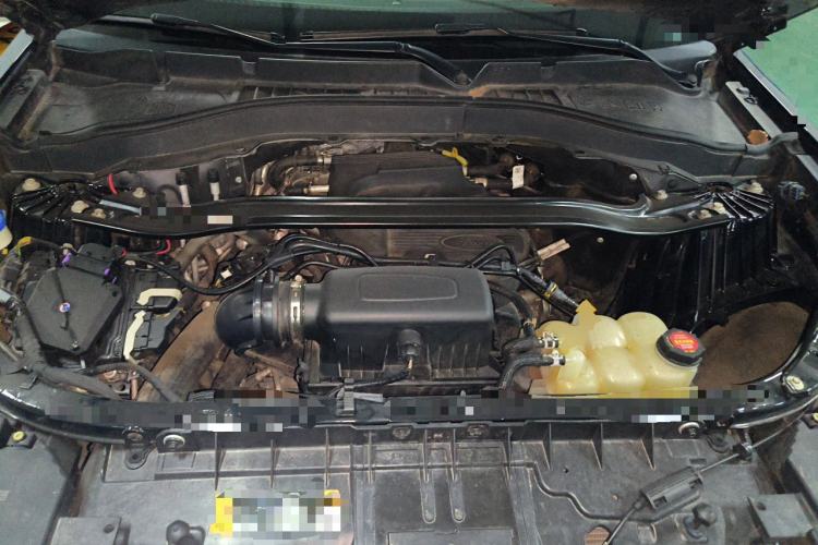 Used Ford Explorer 2020 EcoBoost 285 4x4 Titanium Edition 6 Seats Engine Bay