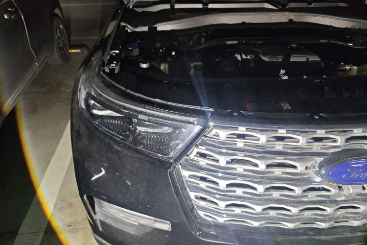 Used Ford Explorer 2020 EcoBoost 285 4x4 Titanium Edition 7-Seater Engine Bay Right