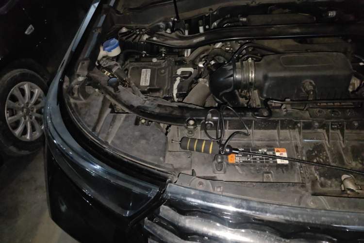 Used Ford Explorer 2020 EcoBoost 285 4x4 Trend Edition 7-Seater Engine Bay Right