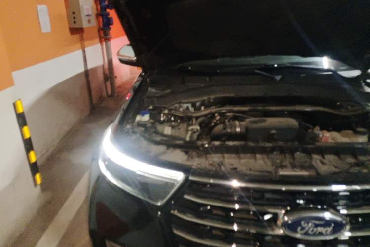 Used Ford Explorer 2020 EcoBoost 285 Rear-Drive Trend Edition 7-Seater Engine Bay Right