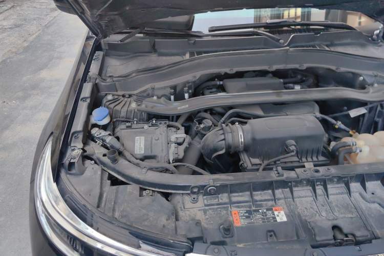 Used Ford Explorer 2020 EcoBoost 285 Four-Wheel Drive Trend Edition 6 Seats Engine Bay Right