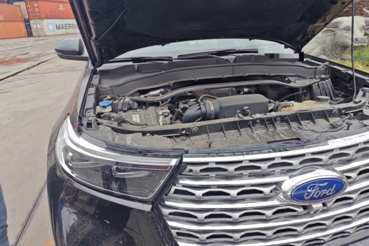Used Ford Explorer 2020 EcoBoost 285 4x4 Titanium Edition 7-Seater Engine Bay Right