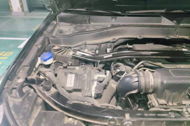 Used Ford Explorer 2020 EcoBoost 285 4x4 Titanium Edition 6 Seats Engine Bay Right