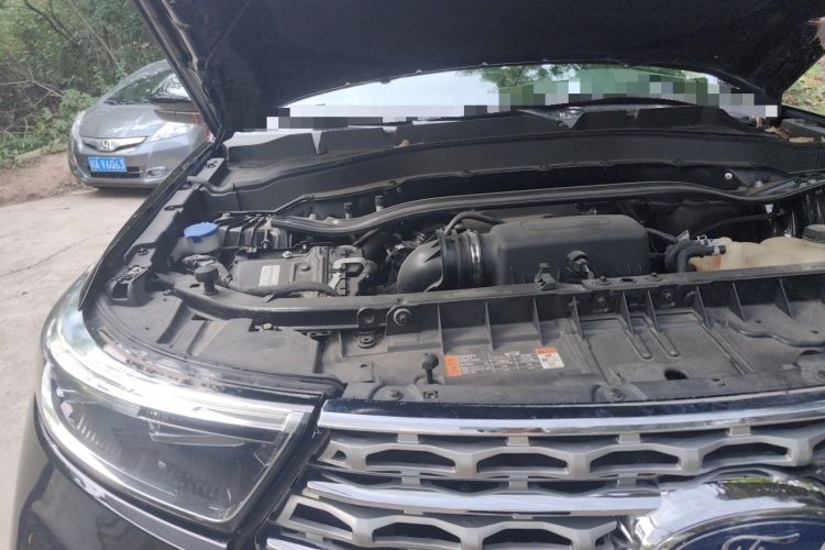 Used Ford Explorer 2020 EcoBoost 285 4x4 Titanium Edition 7-Seater Engine Bay Right