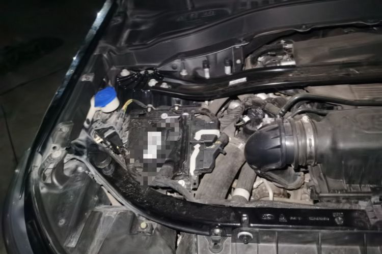 Used Ford Explorer 2020 EcoBoost 285 Rear-Drive Trend Edition 7-Seater Engine Bay Right