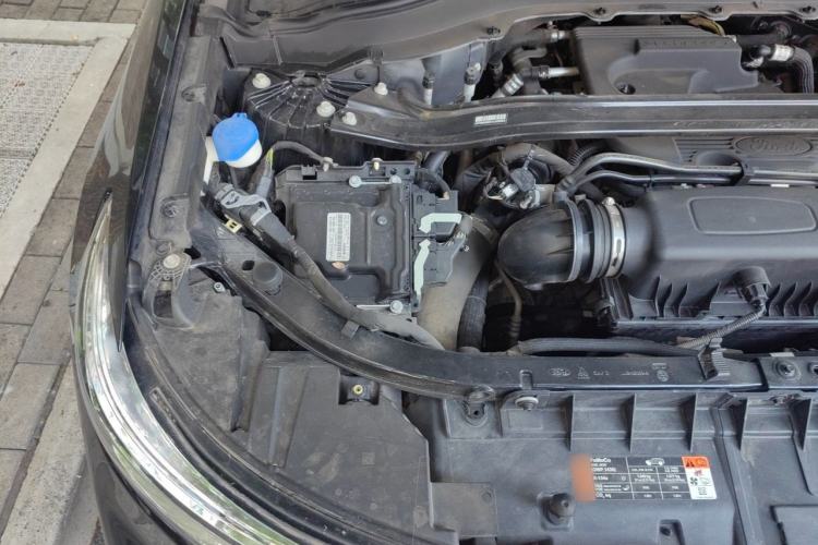 Used Ford Explorer 2020 EcoBoost 285 4x4 Titanium Edition 7-Seater Engine Bay Right