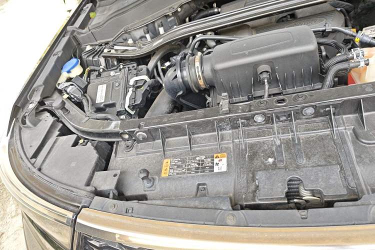 Used Ford Explorer 2020 EcoBoost 285 Four-Wheel Drive Sport Edition ST-LINE 7-Seater Engine Bay Right