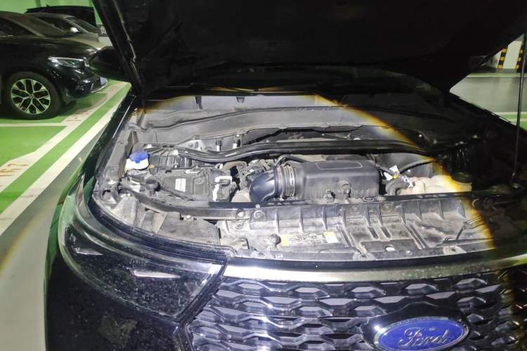 Used Ford Explorer 2020 EcoBoost 285 4x4 Sport Edition ST-LINE 6-Seater Engine Bay Right
