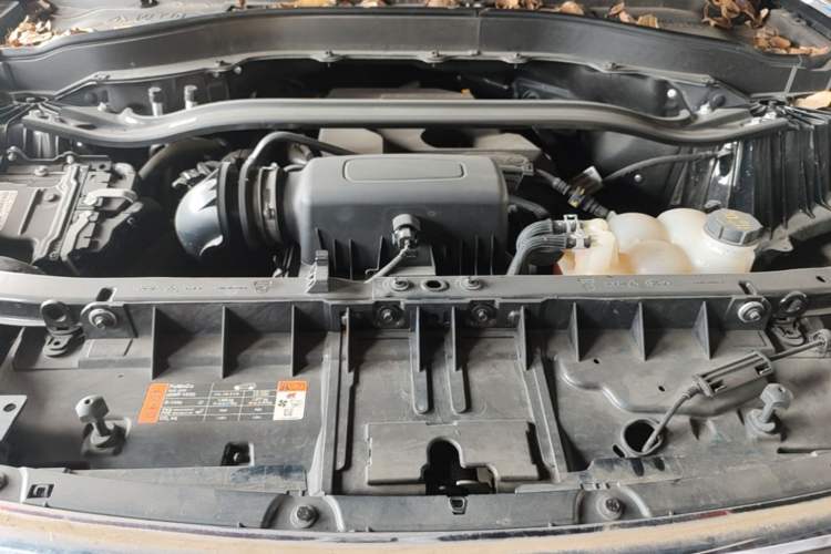 Used Ford Explorer 2020 EcoBoost 285 4x4 Titanium Edition 7-Seater Engine Bay