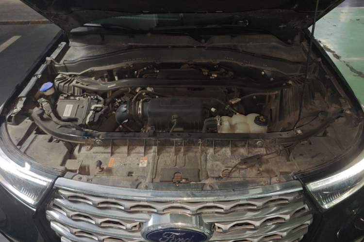 Used Ford Explorer 2020 EcoBoost 285 4x4 Titanium Edition 6 Seats Engine Bay