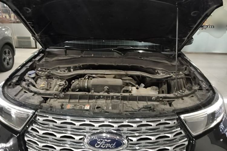 Used Ford Explorer 2020 EcoBoost 285 4x4 Titanium Edition 6 Seats Engine Bay