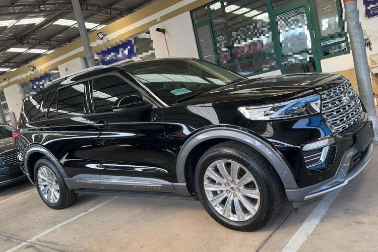 Used Ford Explorer 2020 EcoBoost 285 4x4 Titanium Edition 7-Seater Exterior 2