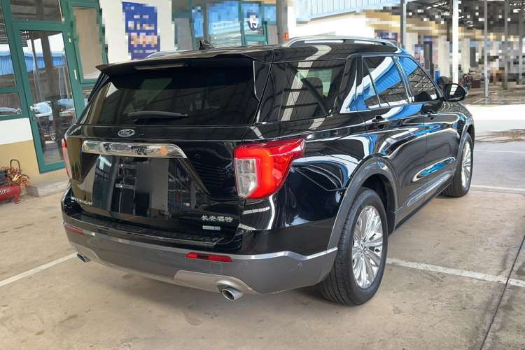 Used Ford Explorer 2020 EcoBoost 285 4x4 Titanium Edition 7-Seater Exterior 3