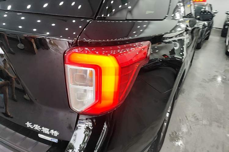 Used Ford Explorer 2020 EcoBoost 285 Four-Wheel Drive Trend Edition 6 Seats Exterior 3